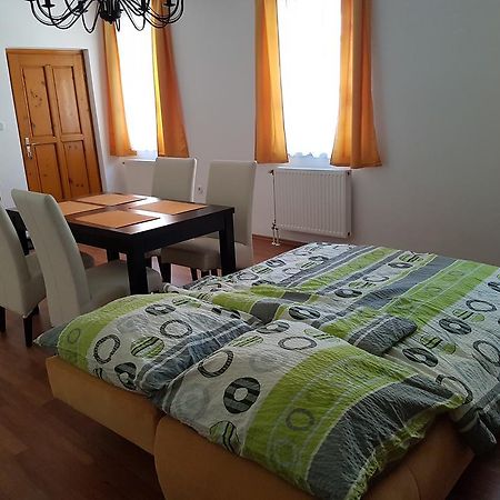 Apartman Kaszas Central Mosonmagyaróvár Exterior foto