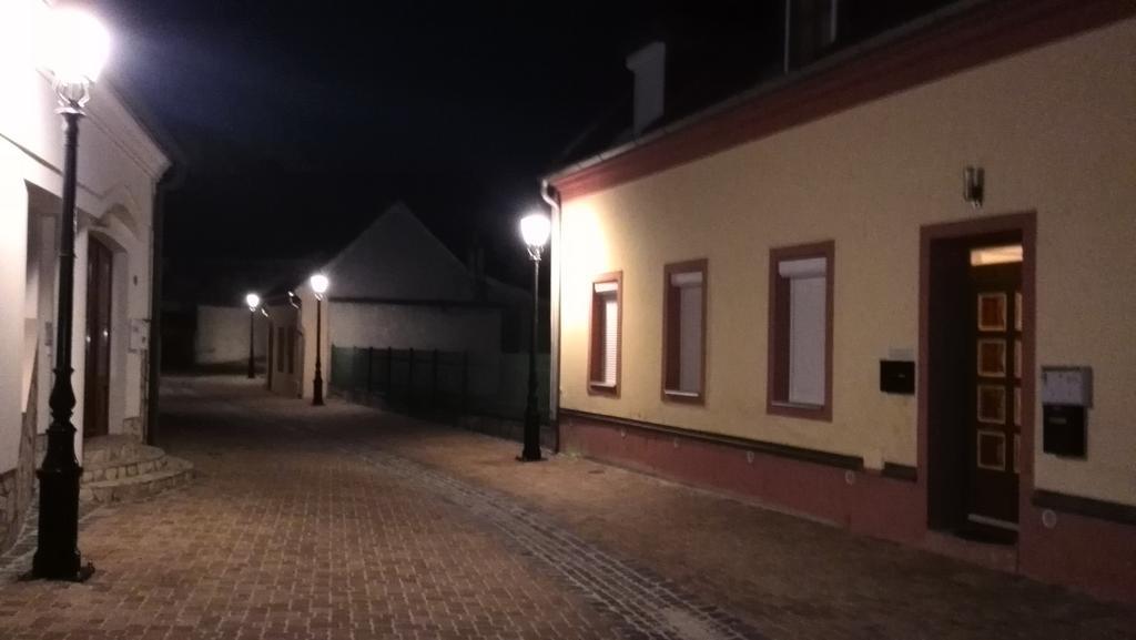 Apartman Kaszas Central Mosonmagyaróvár Exterior foto